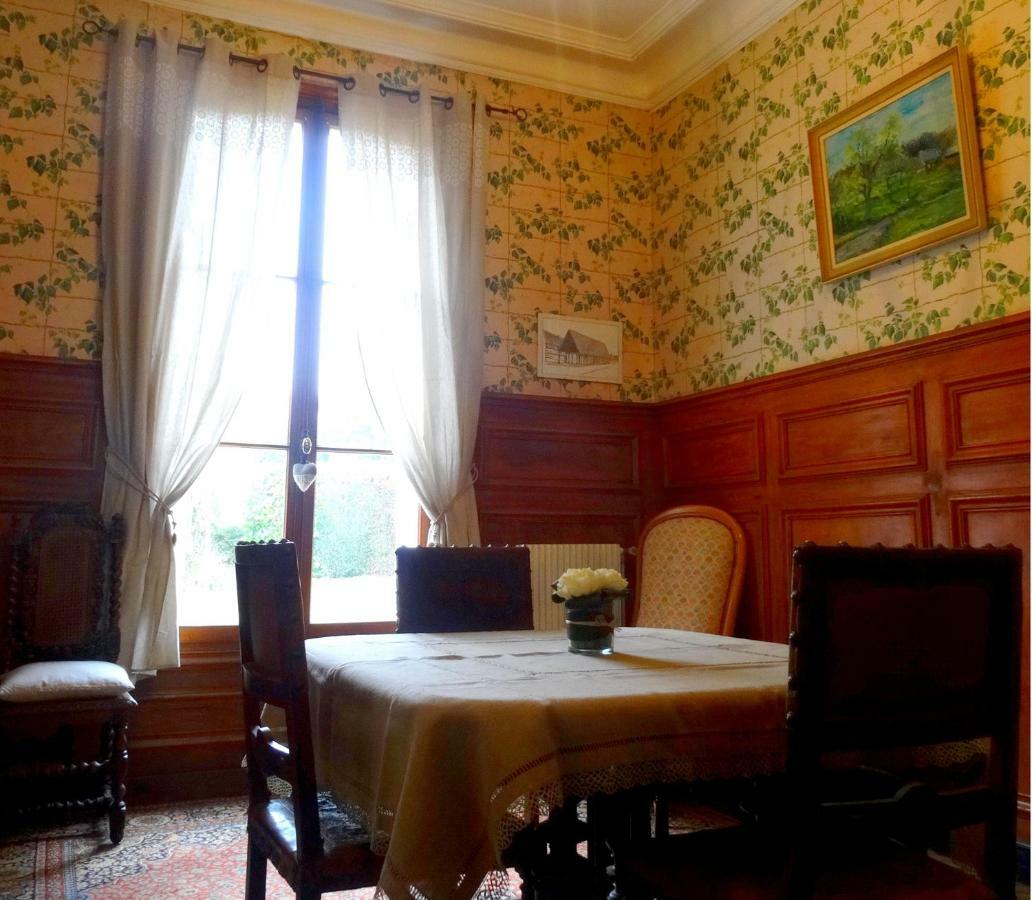 Вилла L'Ajoussienne Экстерьер фото